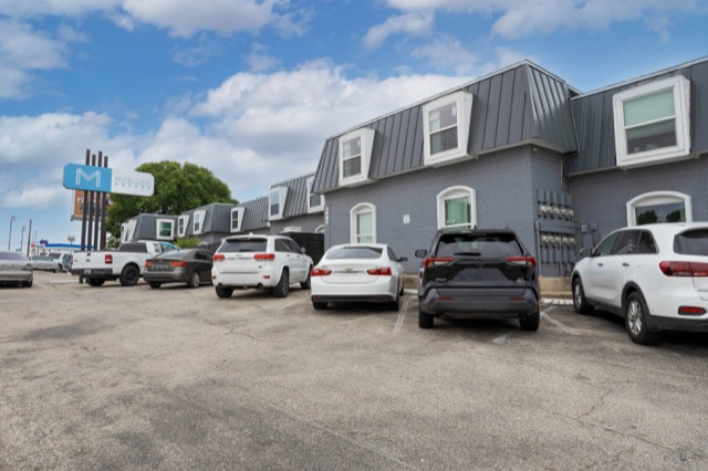 Mueller Square community photo 10