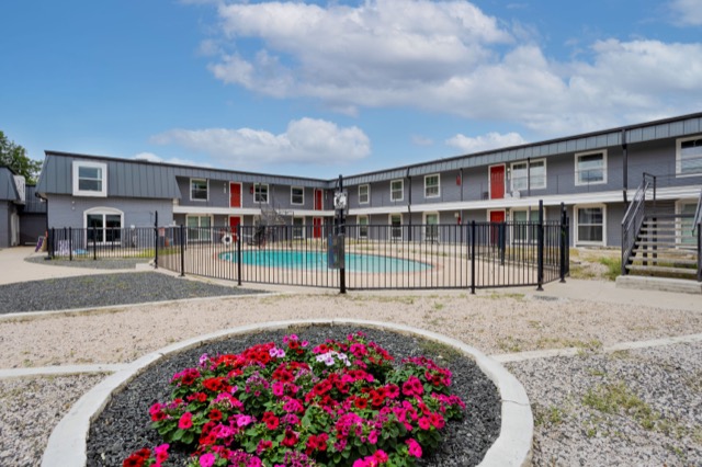 Mueller Square community photo 16